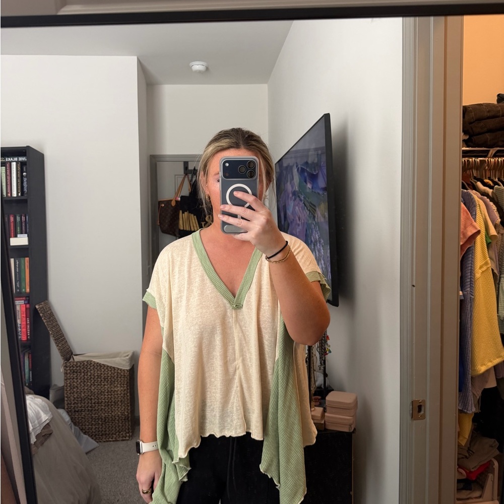 POL V-Neck Top